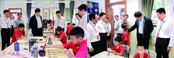 黑色蕾丝透明开叉短裙穿搭