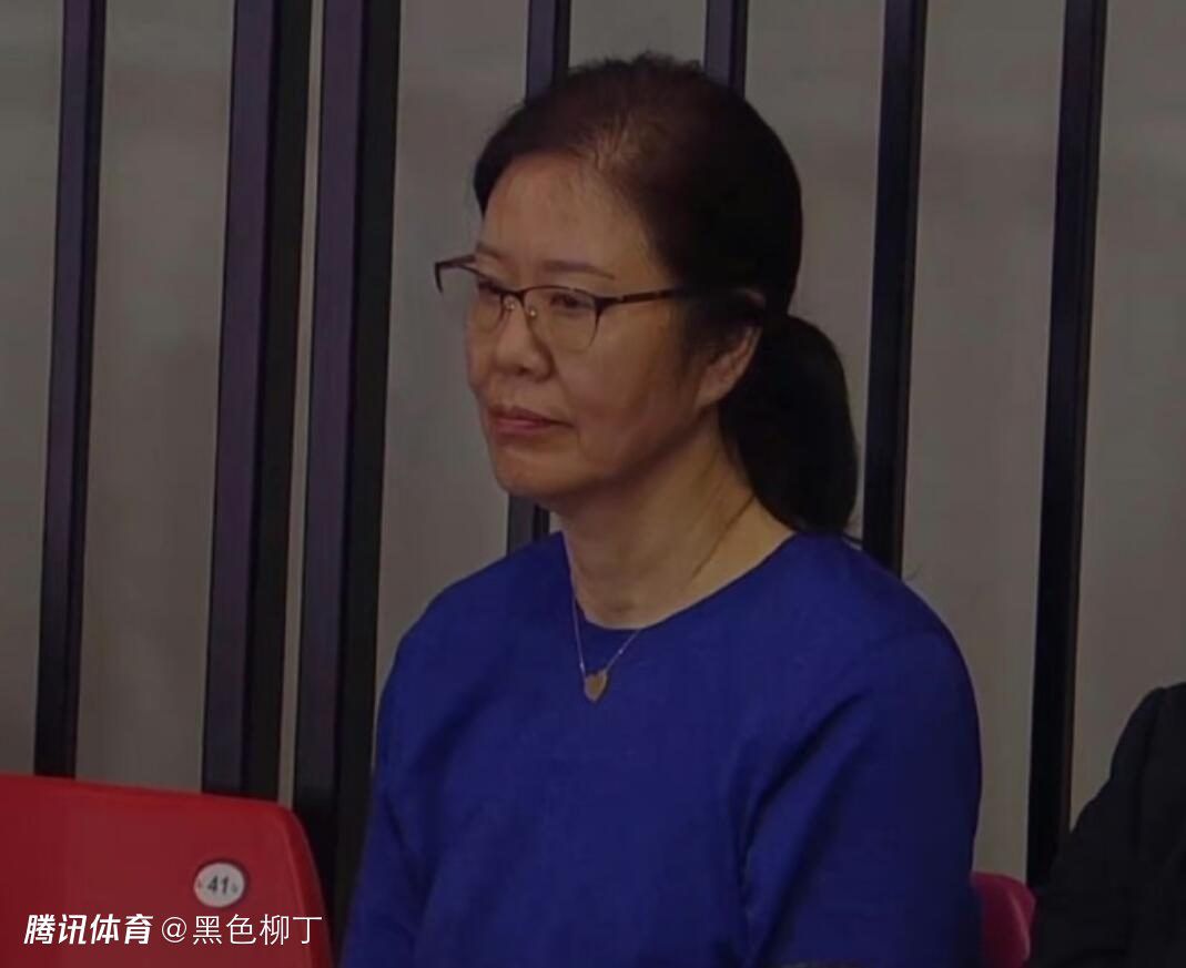 午夜国产视频