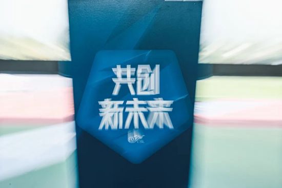 欧美丰满大乳裸体私房图片